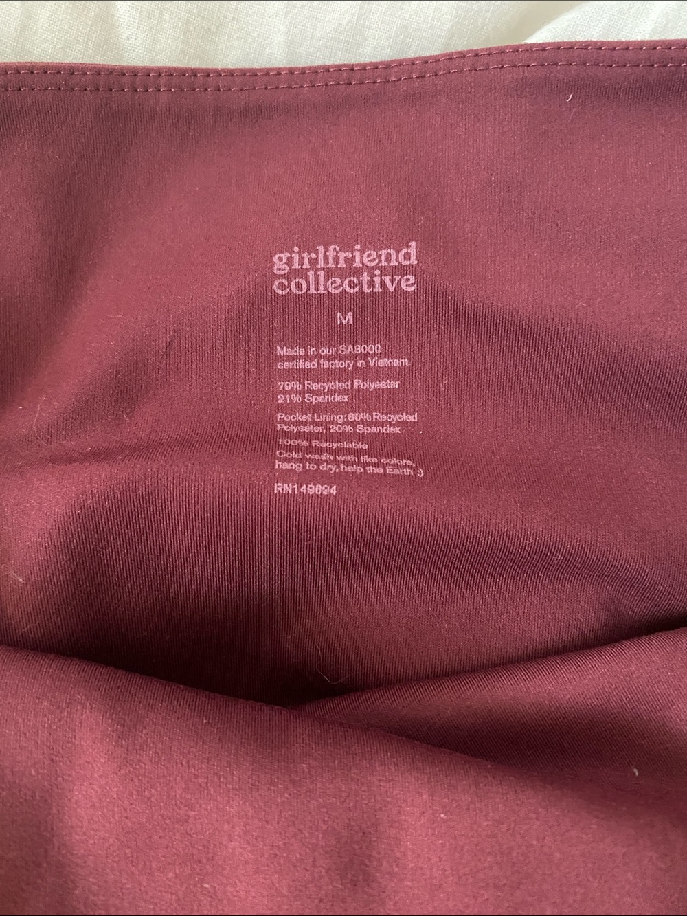 girlfriend collective high rise athletic leggings in Burgundy Wine - Picture 3 of 7
